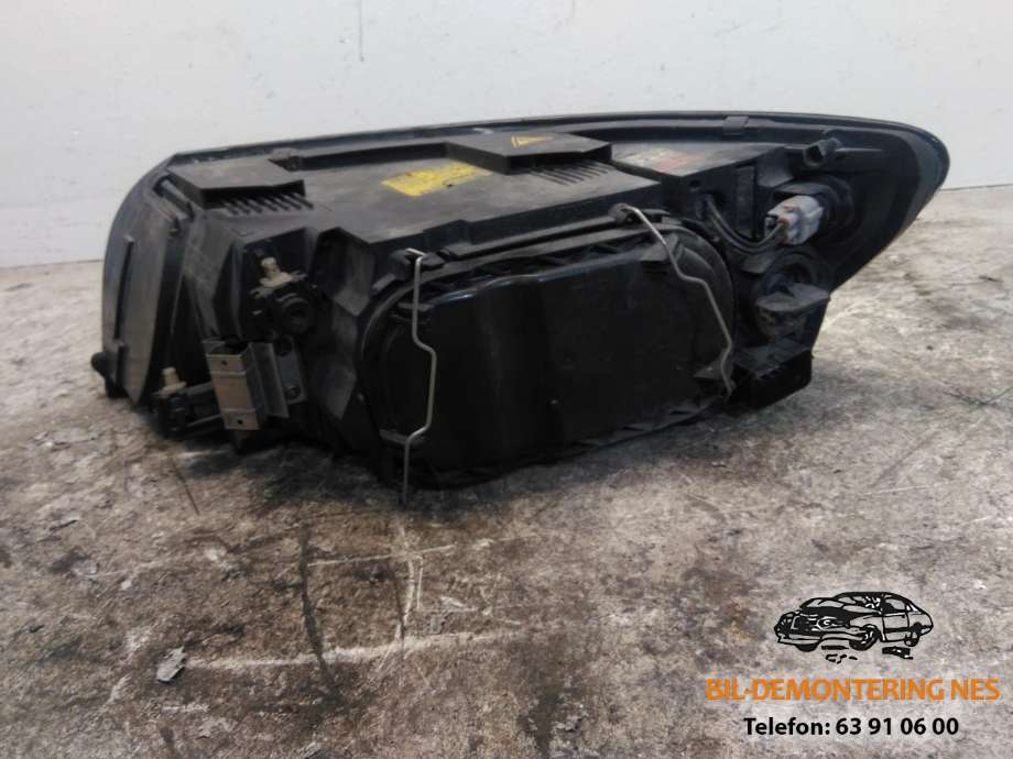 Frontlykt høyre xenon til Volvo V50 2004-2007 (Fase 1)  (30698890|)