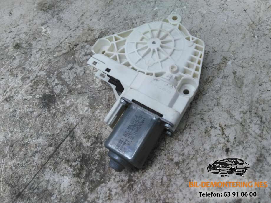 Ruteheis, kun motor, høyre bak til Audi Q5 2008-2012 (Type I, Fase 1)  (8K0.959.812.A|)