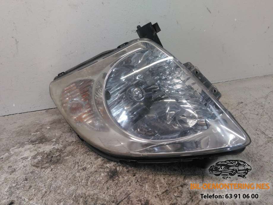 Frontlykt høyre halogen til Suzuki Swift, 2005-2010