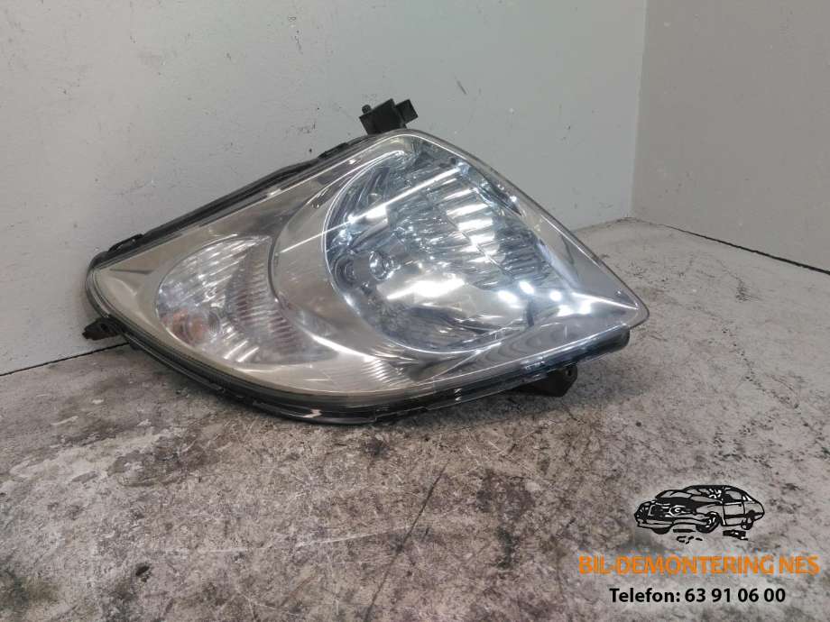 Frontlykt høyre halogen til Suzuki Swift 2005-2010