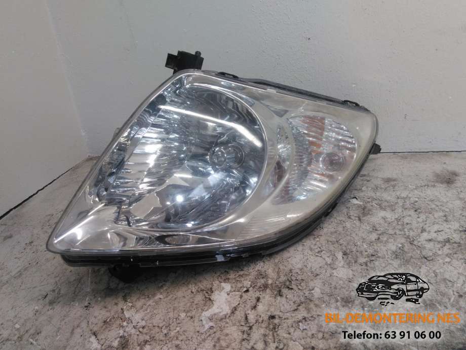 Frontlykt venstre halogen til Suzuki Swift 2005-2010