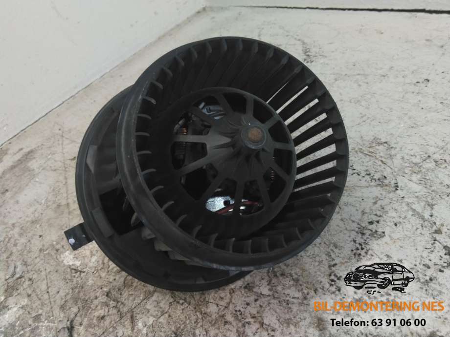 Varmeapparat motor bak til VW Transporter / Caravelle 2003-2009 (Fase 1) (T5) (T5) (52496500|)