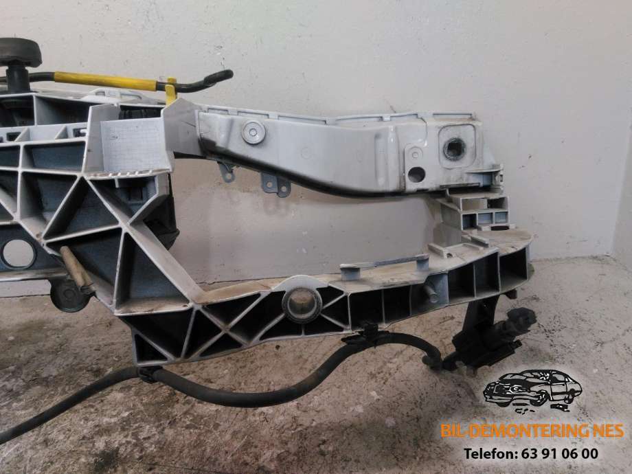 Frontplate øvre til Ford Focus 2011-2014 (Type III, Fase 1)  