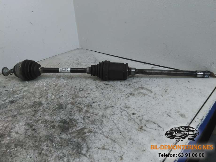 Drivaksel høyre foran, diesel/automat til BMW X3 2010-2017 (F25) (F25) (7598028|)
