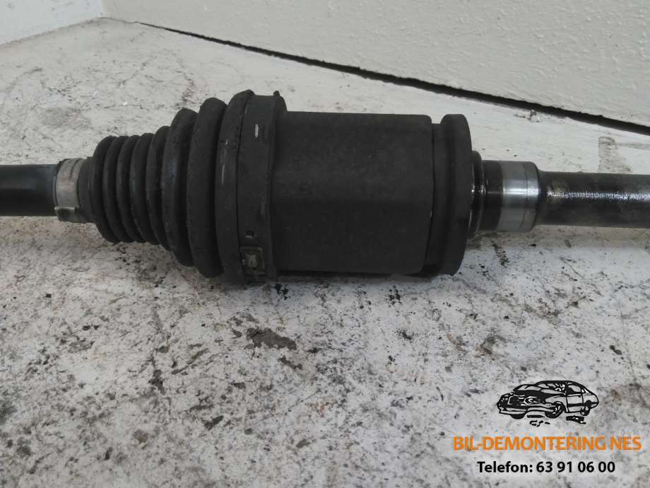 Drivaksel høyre foran, diesel/automat til BMW X3 2010-2017 (F25) (F25) (7598028|)