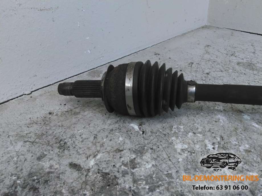 Drivaksel venstre foran, bensin/automat til Subaru Outback 2003-2007 (Type III, Fase 1)  