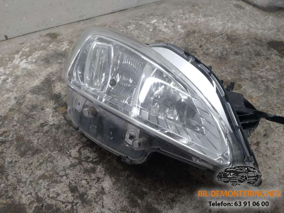 Frontlykt høyre halogen til Peugeot 508, 2011-2014 (Type I, Fase 1)  