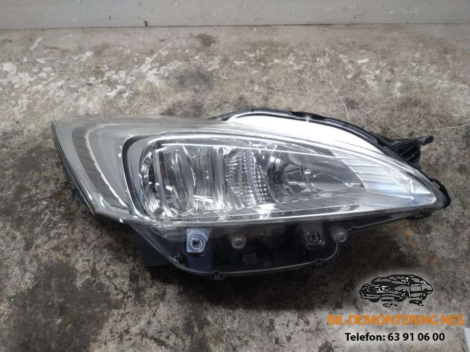 Frontlykt høyre halogen til Peugeot 508 2011-2014 (Type I, Fase 1)  