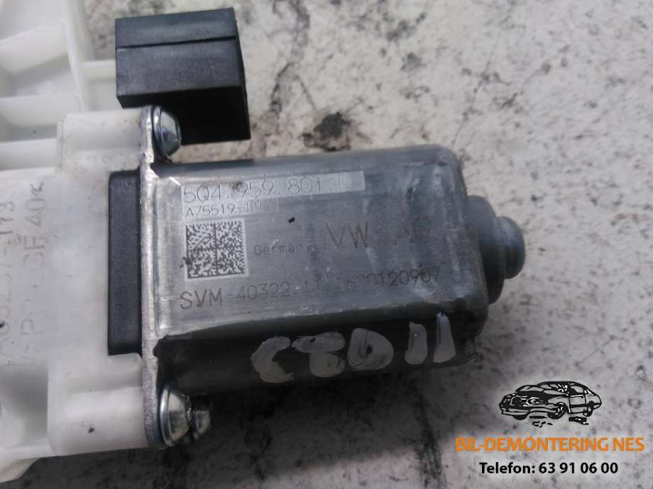 Ruteheis, kun motor, høyre bak til VW Passat 2015-2019 (Fase 1) (B8) (B8) (5Q4959801D|)