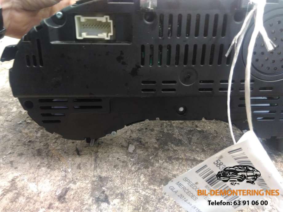Speedometer til Mercedes GLA 2014-2020 (X156) (X156) (A1569003901|)