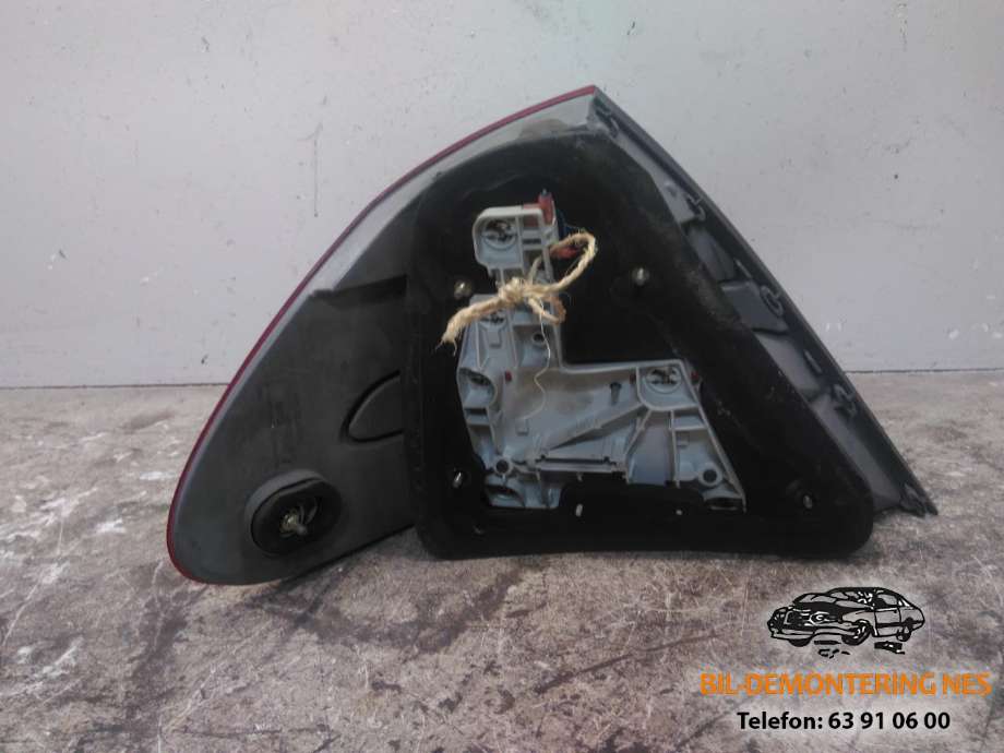 Baklykt høyre til Mercedes E-Klasse 2002-2006 (Fase 1) (W211) (W211) (A2118200564|)