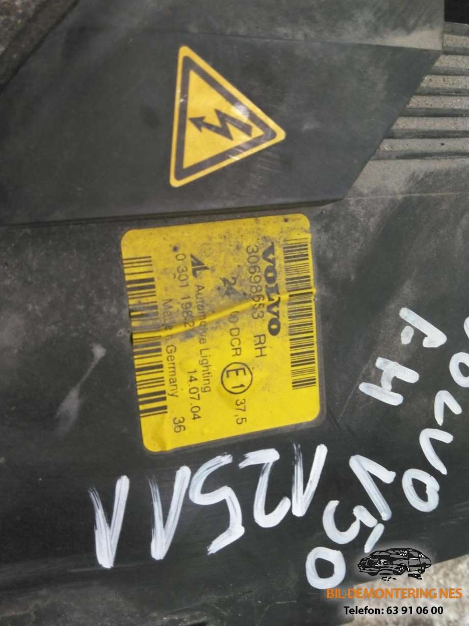 Frontlykt høyre xenon til Volvo V50 2004-2007 (Fase 1)  (30698653|)