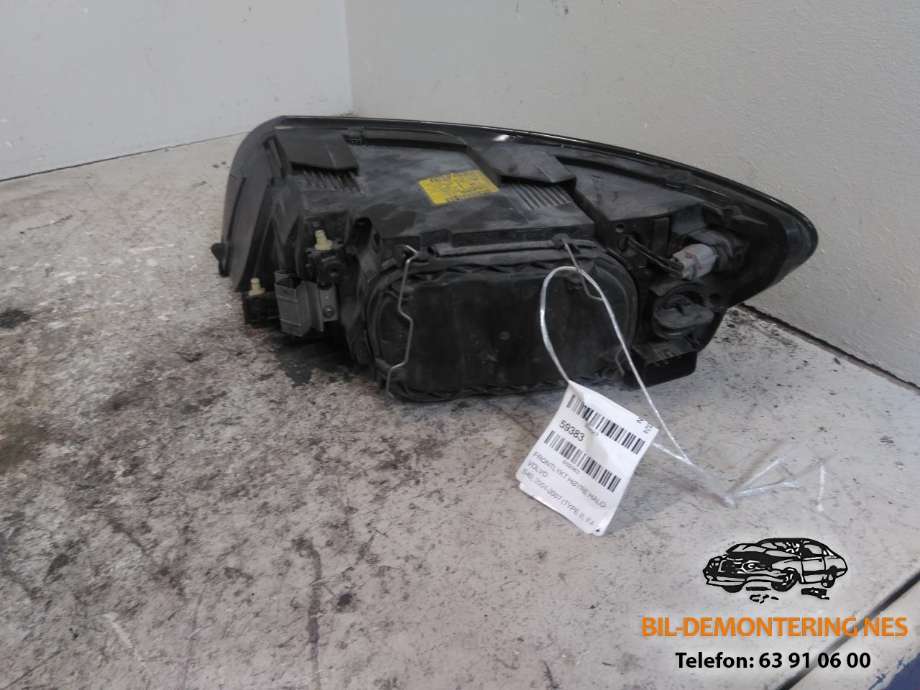 Frontlykt venstre halogen til Volvo S40 2004-2007 (Type II, Fase 1)  (30698873|)
