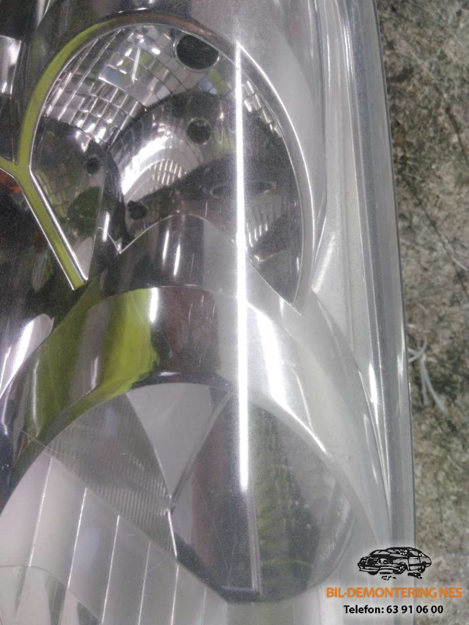 Frontlykt høyre halogen til Peugeot Partner 2008-2015 (Type II, Fase 1)  (90013222|)