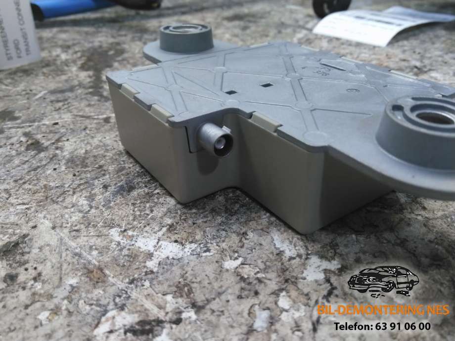 Antenne forsterker til BMW X3 2010-2017 (F25) (F25) (6935024|)