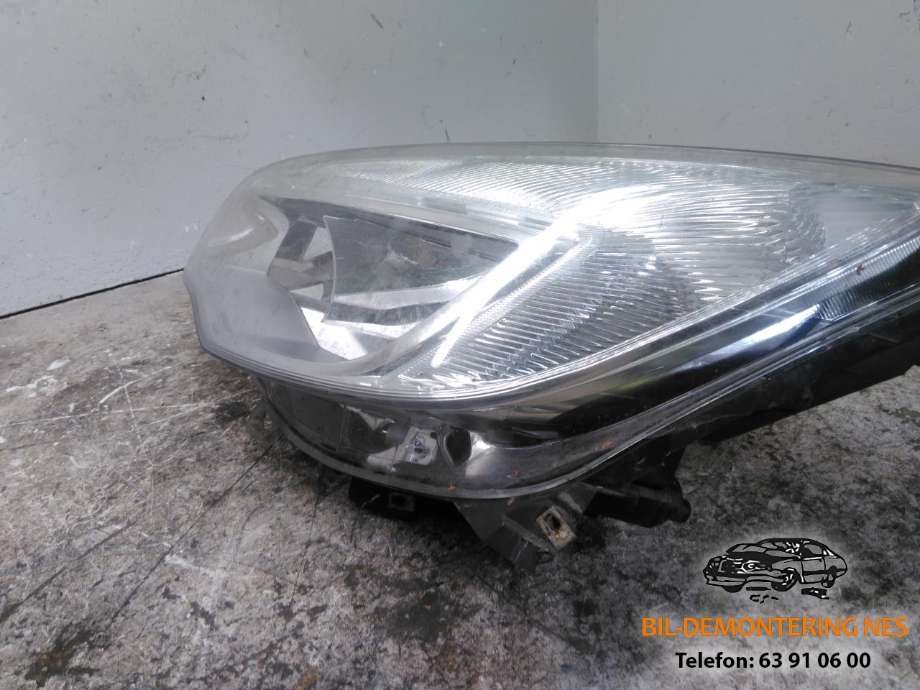 Frontlykt venstre halogen til Opel Astra J 2010-2015  (1EG010011|13253646|)