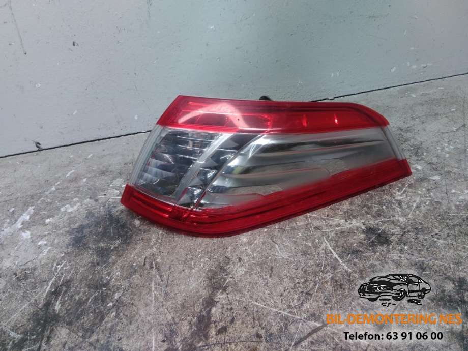 Baklykt høyre ytre til Peugeot 508, 2011-2014 (Type I, Fase 1)  (9686779680)