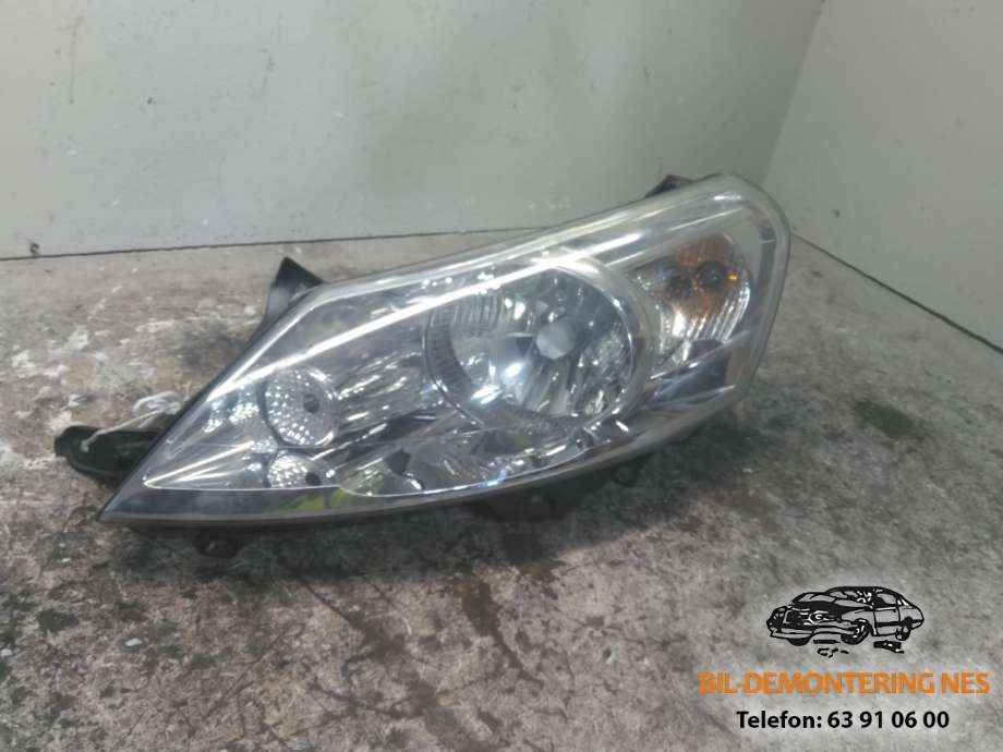 Frontlykt venstre halogen til Peugeot Expert, 2007-2016 (Type II)  