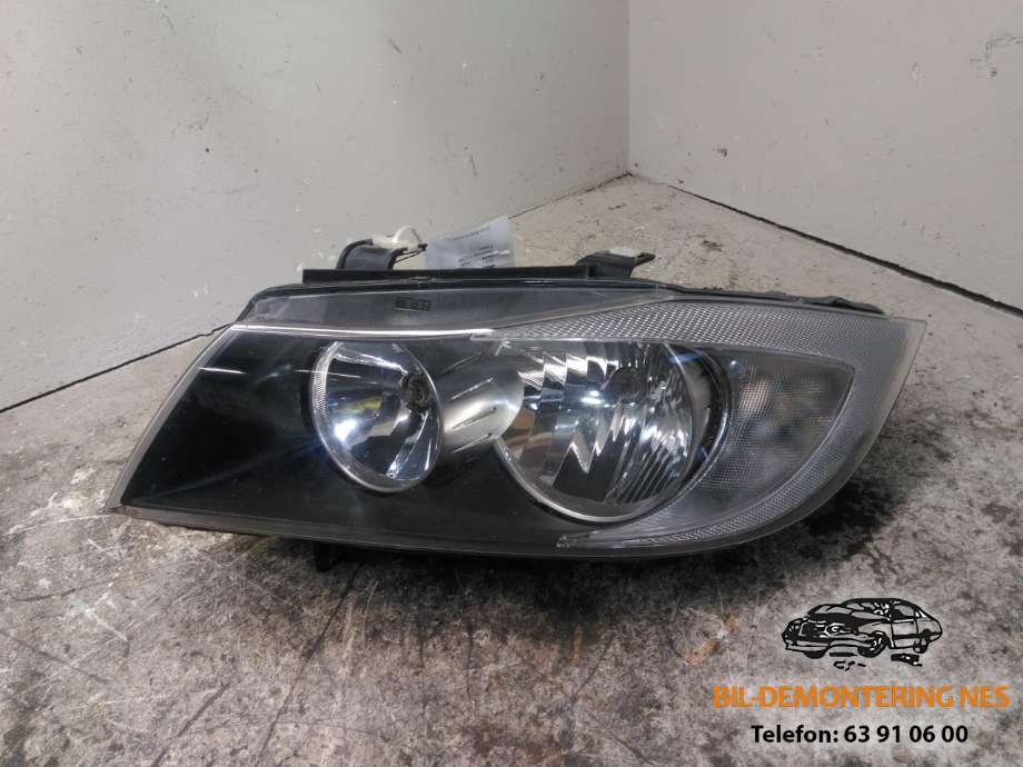 Frontlykt venstre halogen til BMW 3-Serie, 2005-2011 (E90/E91/E92/E93) (E90/E91/E92/E93) 