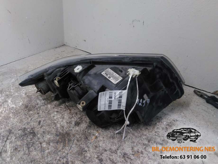 Frontlykt venstre halogen til BMW 3-Serie 2005-2011 (E90/E91/E92/E93) (E90/E91/E92/E93)