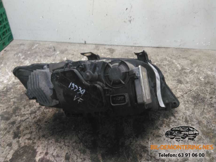 Frontlykt venstre xenon til BMW 3-Serie 2005-2011 (E90/E91/E92/E93) (E90/E91/E92/E93) (63 11 7 240 247|)
