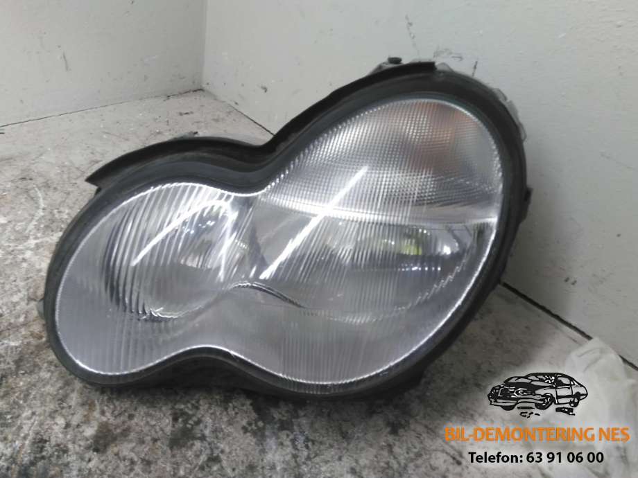 Frontlykt venstre halogen til Mercedes C-Klasse, 2000-2004 (Fase 1) (W203) (W203) 