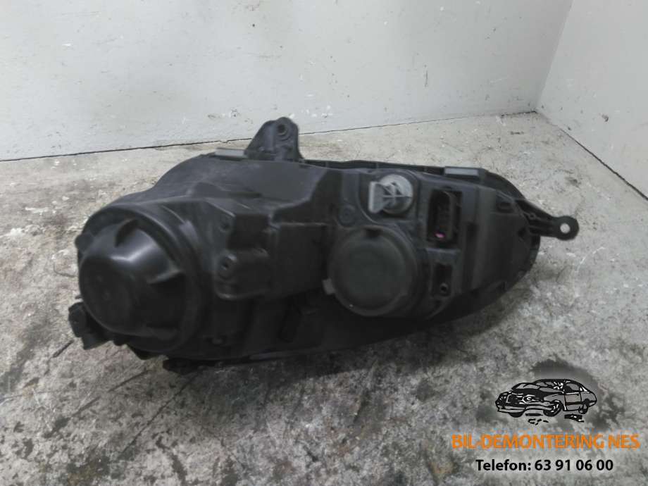 Frontlykt høyre halogen til VW Golf V, Combi 2003-2008  