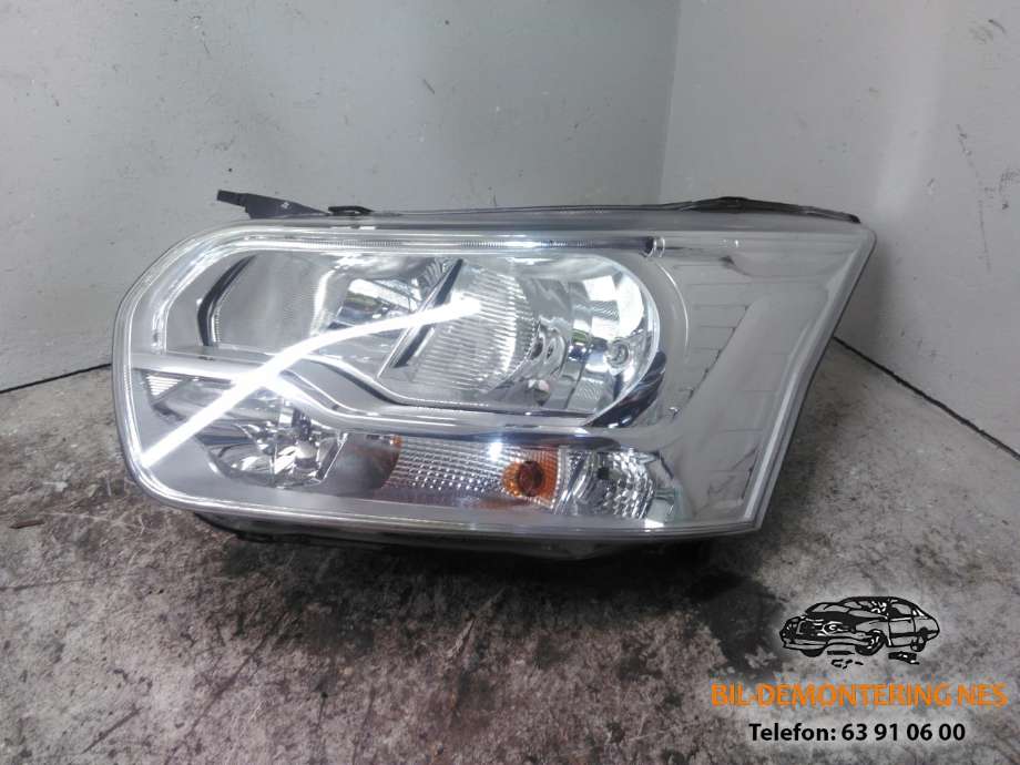 Frontlykt venstre halogen til Ford Transit, 2014-->>  