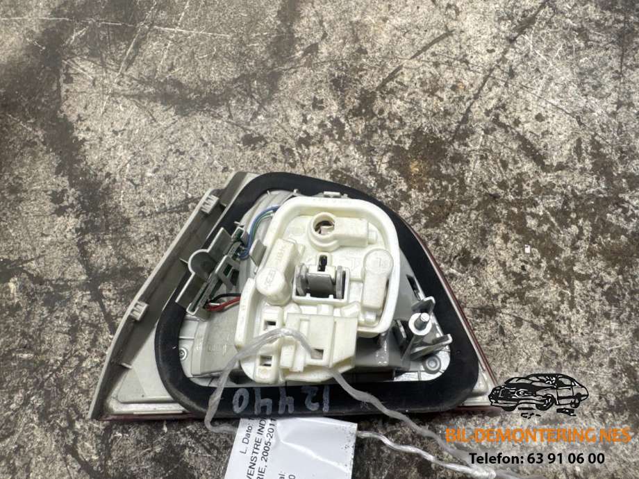 Baklykt venstre indre til BMW 3-Serie 2005-2011 (E90/E91/E92/E93) (E90/E91/E92/E93) (63 21 7 289 427|)