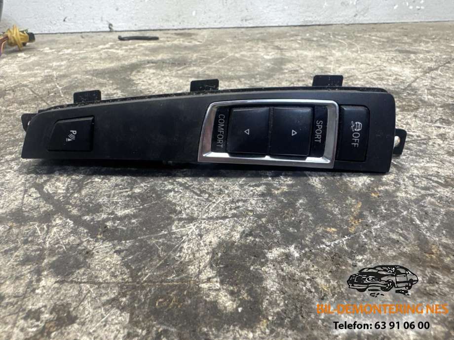 Bryter (ESP - Electronic Stability Program) til BMW 5-Serie, 2010-2017 (F10/F11) (F10/F11) (920294502)