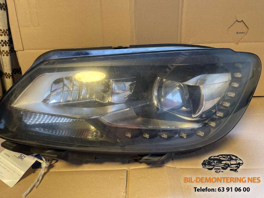Frontlykt venstre xenon til VW Touran, 2010-2015 (Type I, Fase 3)  (1T1 941 753 H)