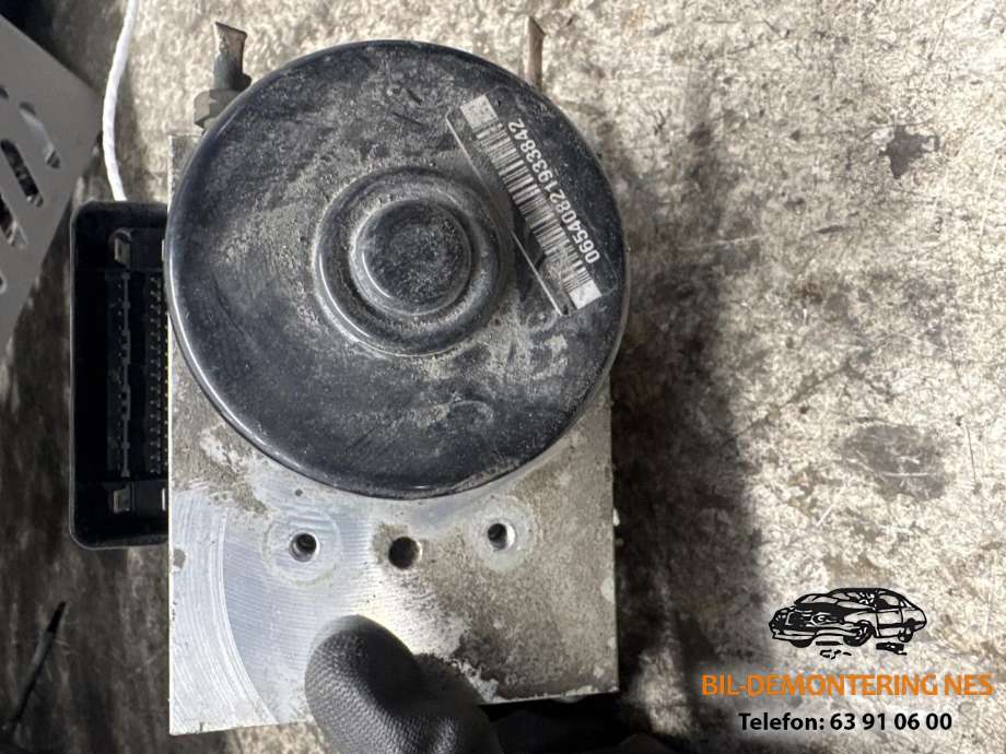ABS sentral til Volvo S80 1998-2006 (Type I)  (30643982|30643979|)