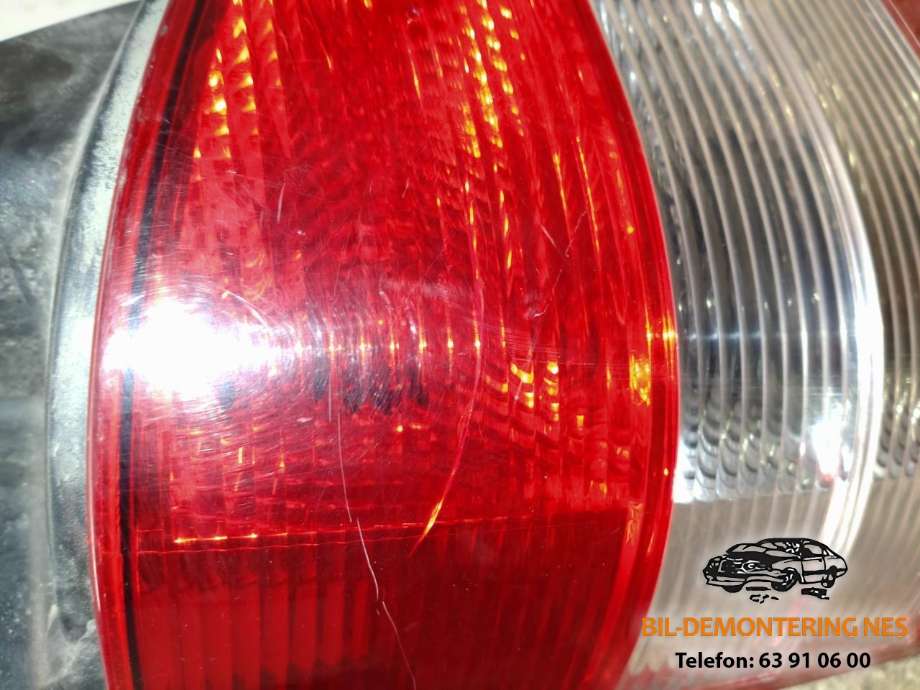 Baklykt venstre til VW Transporter / Caravelle 2009-2015 (Fase 2) (T5) (T5) 