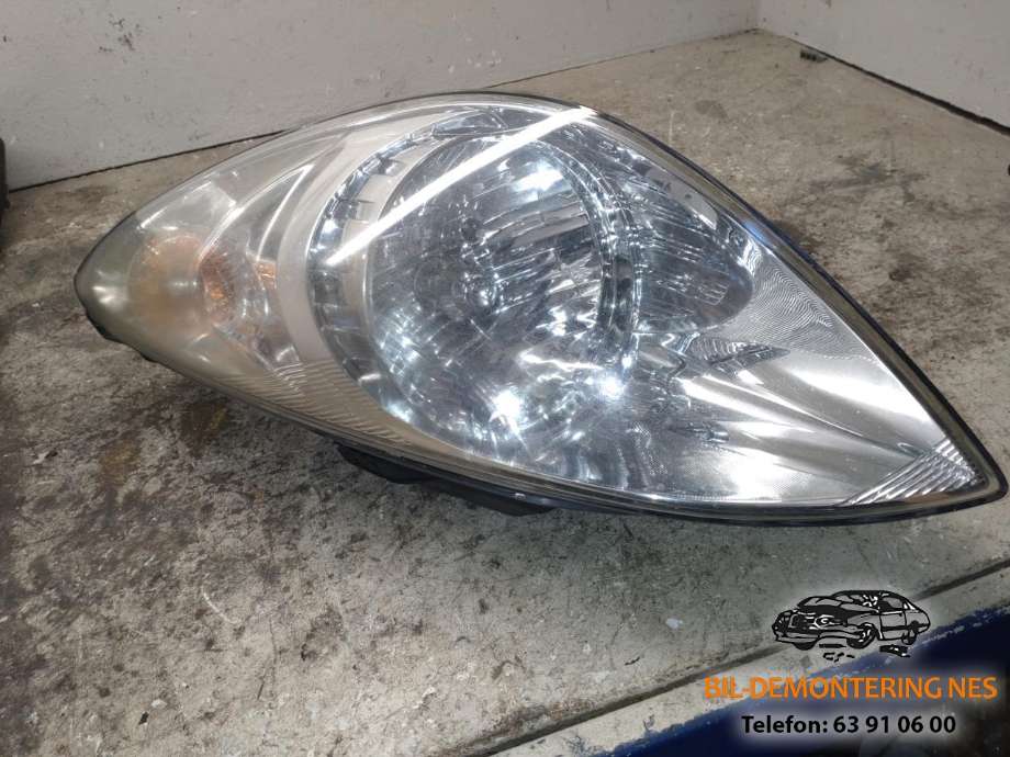 Frontlykt venstre halogen til Hyundai i20, 2009-2014 (Type I)