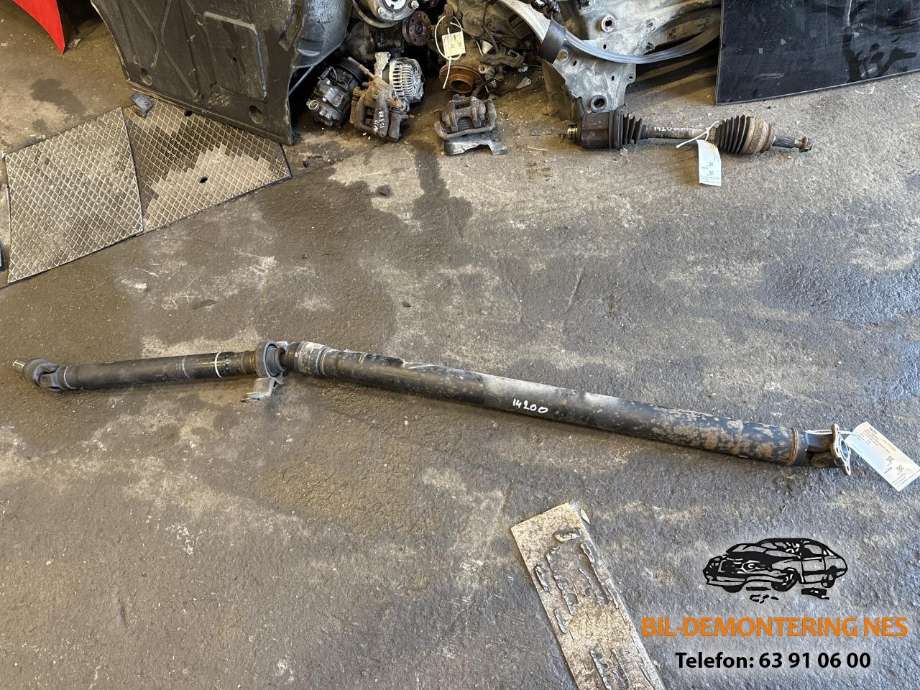 Mellomaksel til Mitsubishi Outlander, 2015-->> (Type III, Fase 2)  (3401A458)