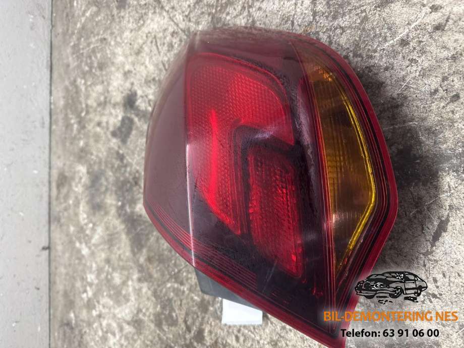 Baklykt høyre ytre til Opel Astra J, 2010-2015  