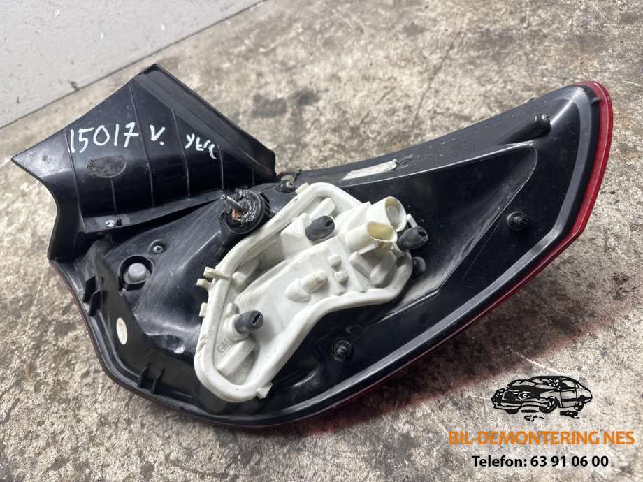 Baklykt venstre ytre til Opel Astra J, 2010-2015  