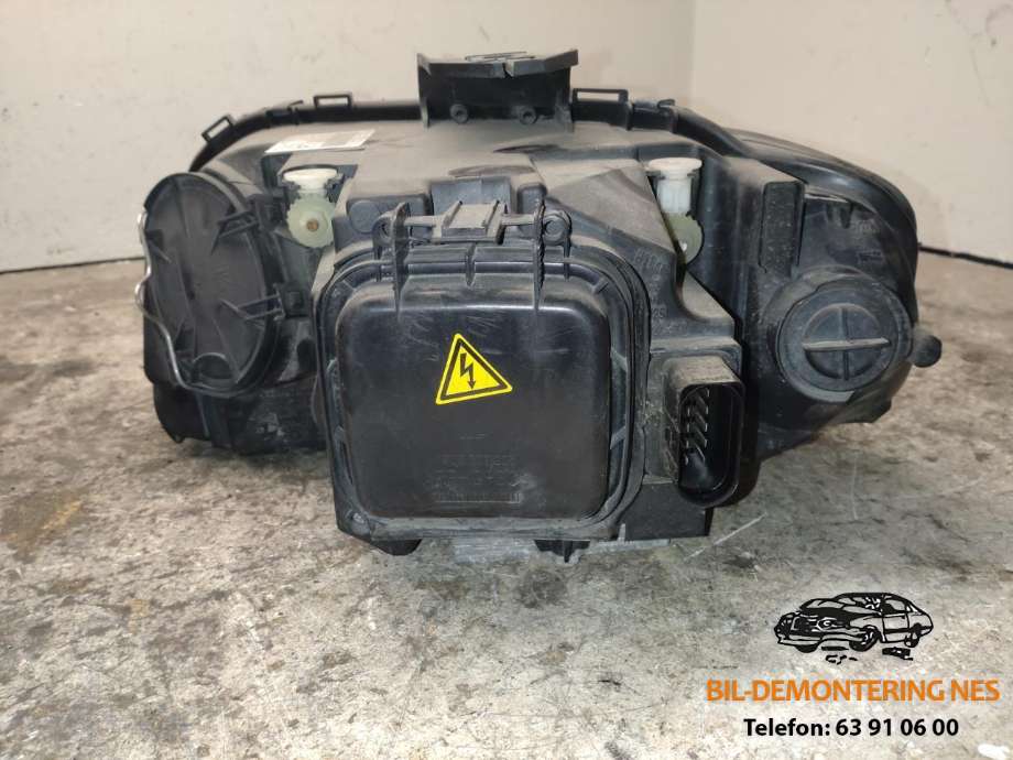Frontlykt høyre xenon til Audi A3 2003-2008 (Type II, Fase 1)  (8P0941004M|)