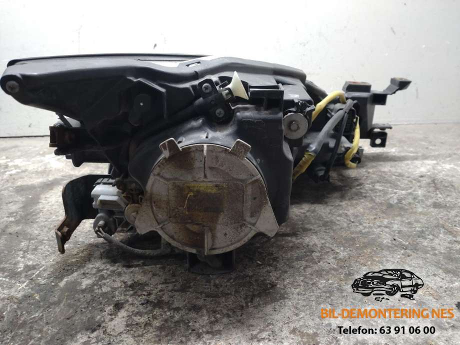 Frontlykt venstre xenon til Mazda 6 2010-2013 (Type II, Fase 2)  
