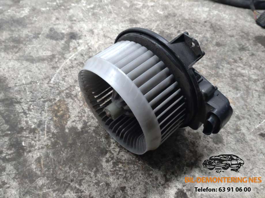 Varmeapparat motor til Toyota Auris, 2015-2019 (Type II, Fase 2)  (2727008085)