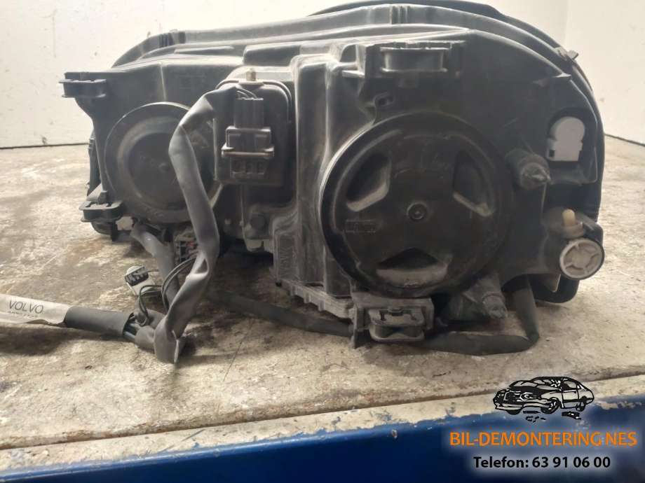 Frontlykt høyre xenon til Volvo XC90 2002-2006 (Type I, Fase 1)  