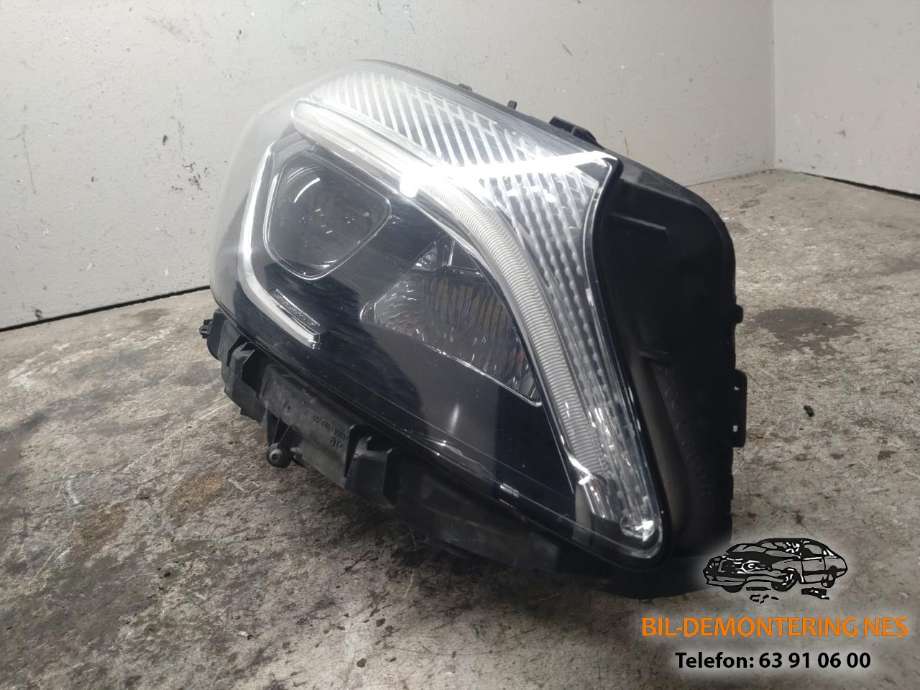 Frontlykt høyre full-LED til Mercedes A-Klasse 2012-2018 (W176) (W176) (A1769069000|)