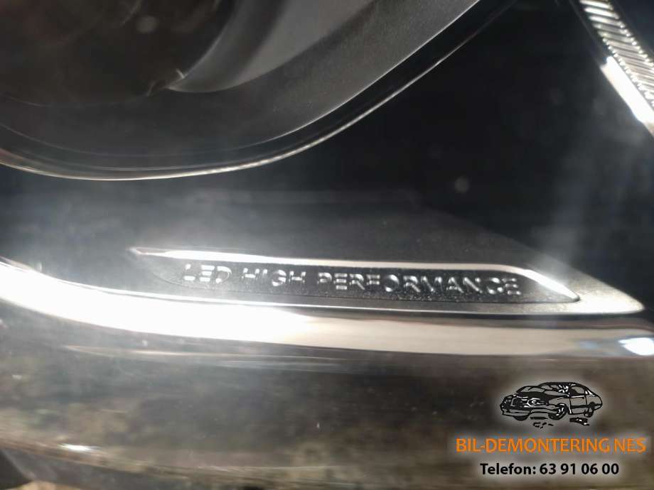 Frontlykt høyre full-LED til Mercedes A-Klasse 2012-2018 (W176) (W176) (A1769069000|)