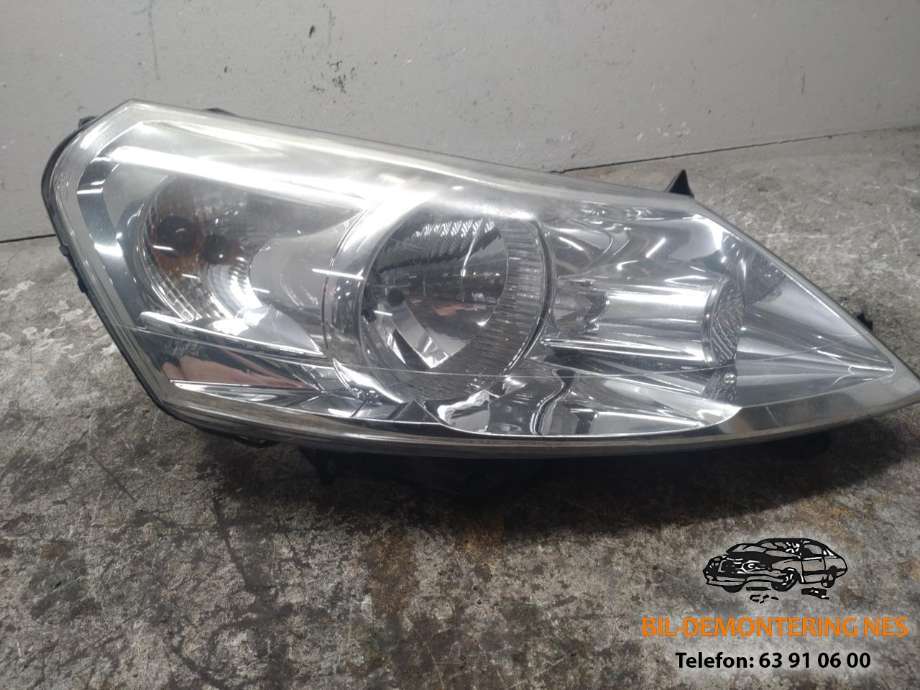 Frontlykt høyre halogen til Peugeot Expert 2007-2016 (Type II)  (89902604|1401367980|)