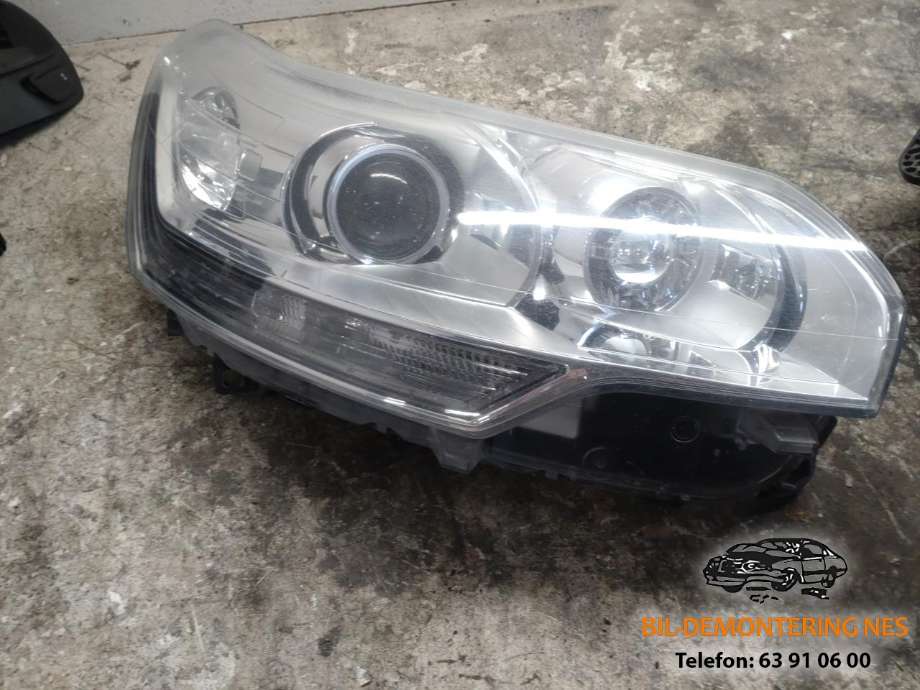 Frontlykt høyre xenon til Citroën C5, 2008-2017 (Type II)  (9689037780)