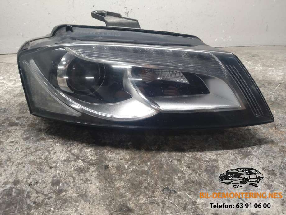 Frontlykt høyre xenon til Audi A3 2009-2012 (Type II, Fase 2) (HELLA/AUDI|8P0941004BE|)