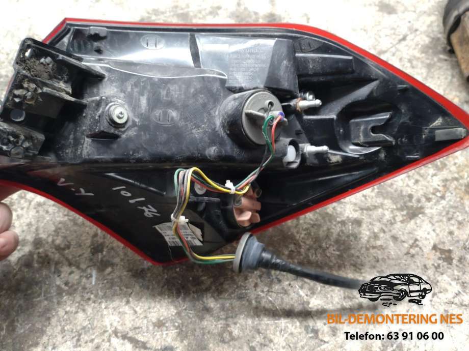Baklykt venstre ytre til Hyundai i20 2015-2020 (Type II)  (MAKO|92401C8000|)