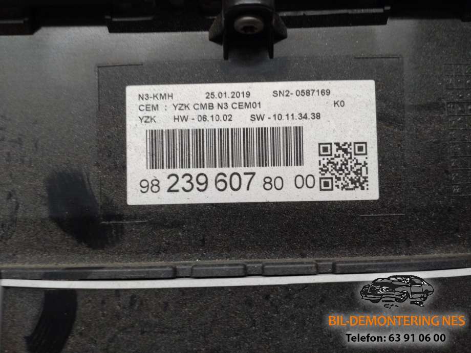 Instrumentpanel til Peugeot Expert 2016-->> (Type III)  (9823960780|)