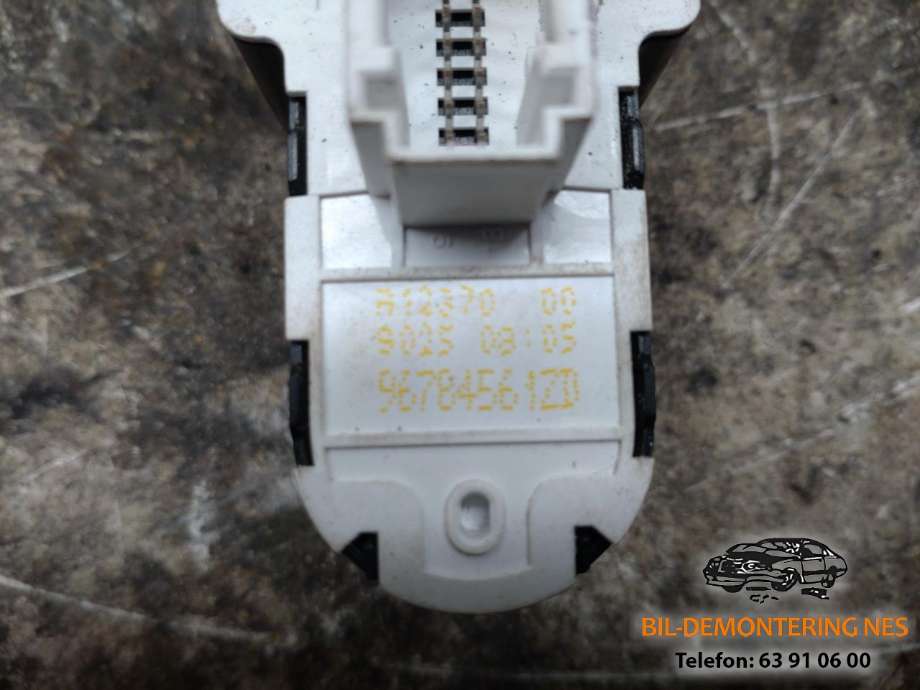 Bryter speil til Peugeot Expert 2016-->> (Type III)  (96784561ZD|)