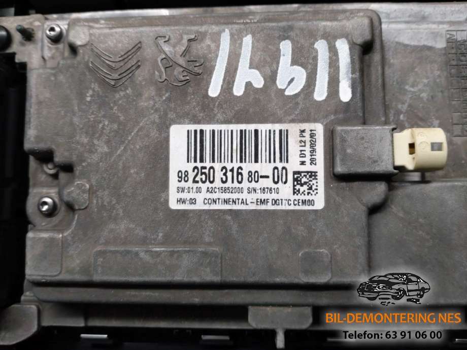 Multimedia display (MCU - Media Controller Unit) til Peugeot Expert 2016-->> (Type III)  (9825031680|)